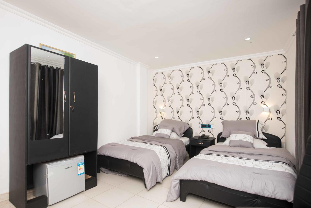 Niagara Inn Accra Exteriör bild