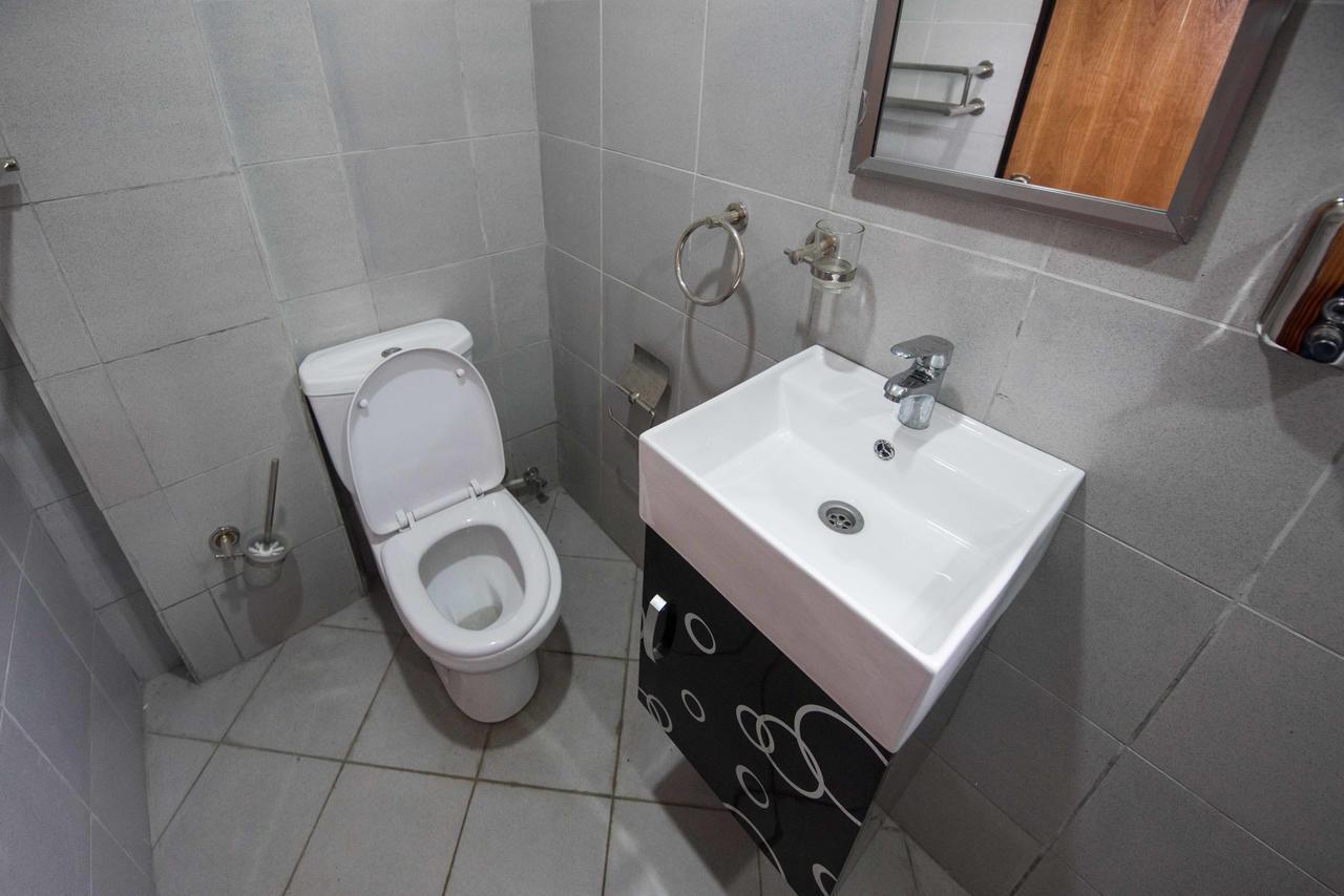 Niagara Inn Accra Exteriör bild