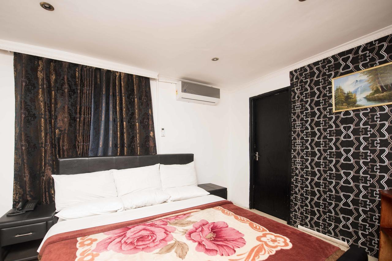 Niagara Inn Accra Exteriör bild