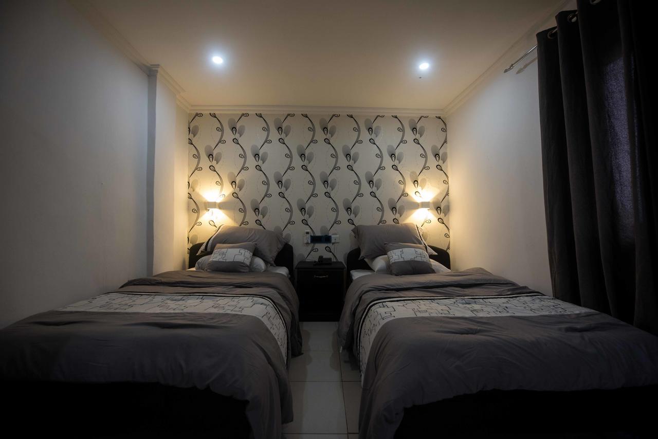 Niagara Inn Accra Exteriör bild