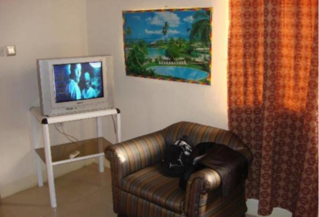 Niagara Inn Accra Exteriör bild